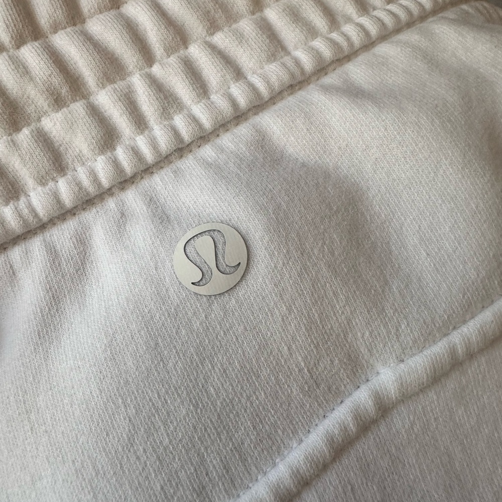 Lululemon sweatpants fleece Size 6